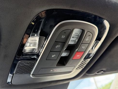 Used 2023 Hyundai Palisade Calligraphy image 21