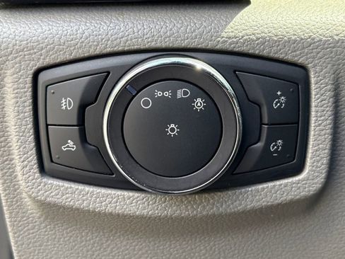 Used 2018 Ford F150 XL w/ Equipment Group 101A Mid AWD/4WD image 3