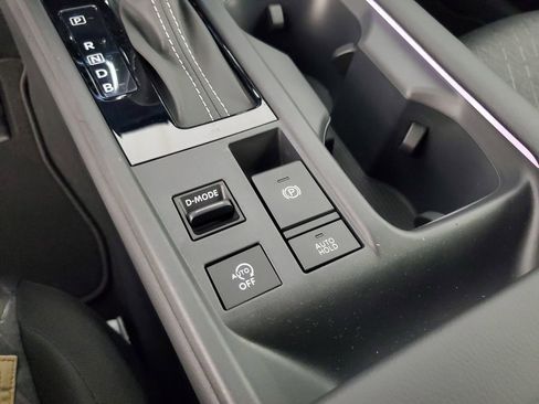 New 2026 Nissan Sentra SV w/ SV Convenience Package FWD image 17