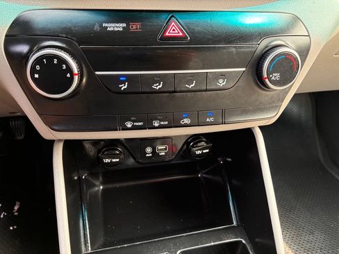 Used 2019 Hyundai Tucson SE AWD/4WD image 36