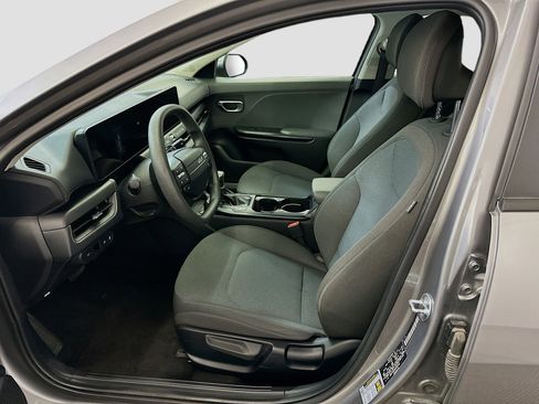 Used 2025 Kia K4 LXS image 13