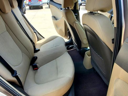 Used 2014 Hyundai Accent GLS image 15