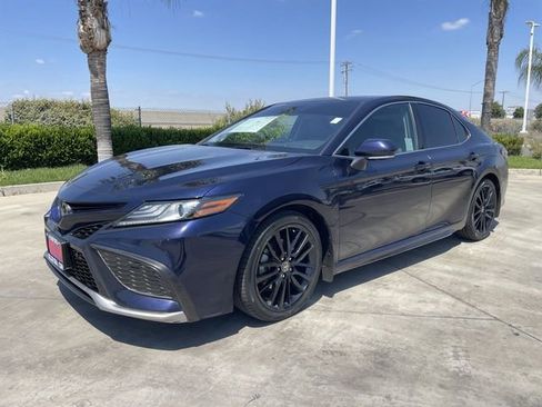 Used 2022 Toyota Camry XSE w/ Navigation Package FWD image 1