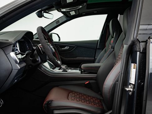 New 2026 Audi RS Q8 performance image 25