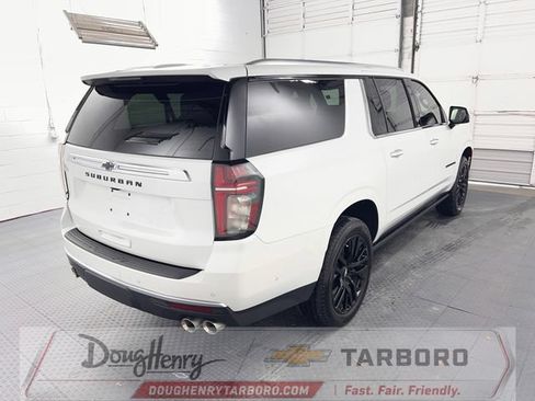Used 2024 Chevrolet Suburban High Country w/ Advanced Technology Package AWD/4WD image 10