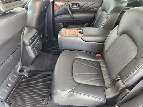 Used 2015 INFINITI QX80 2WD w/ Deluxe Technology Package image 26