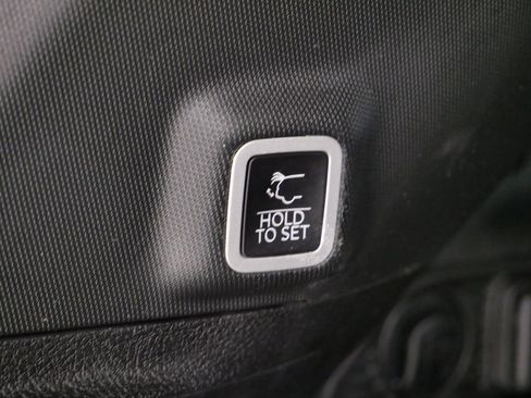 Used 2024 Jeep Grand Cherokee Limited 4xe image 12