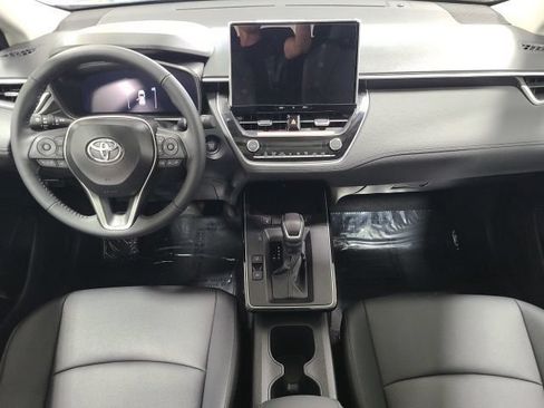 Certified 2026 Toyota Corolla Cross XLE w/ Convenience Package FWD image 22