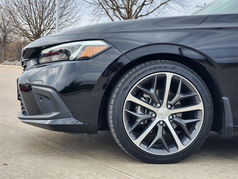 Certified 2024 Honda Civic Touring image 8