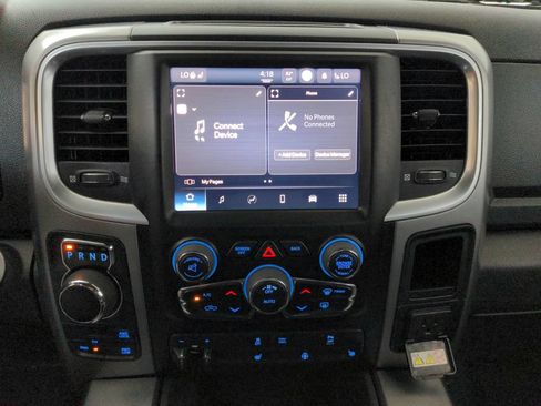 Used 2022 RAM 1500 Express w/ Ceramic Grey Express Package AWD/4WD image 22