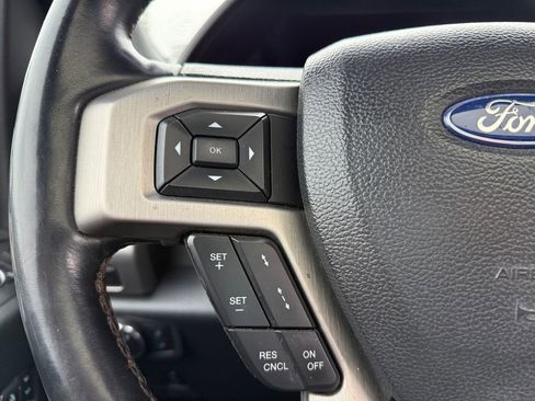 Certified 2022 Ford F350 Platinum w/ Tremor Off-Road Package image 27