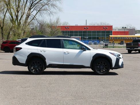 Used 2024 Subaru Outback Onyx Edition image 2