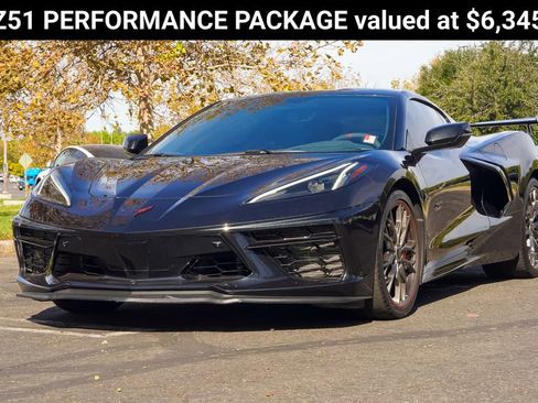 Used 2023 Chevrolet Corvette Stingray Premium Cpe w/ Z51 Performance Package image 3