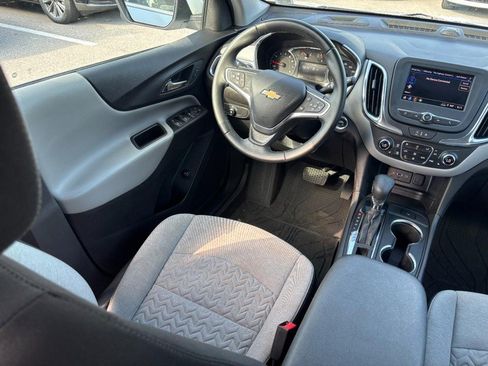 Used 2023 Chevrolet Equinox LT FWD image 12