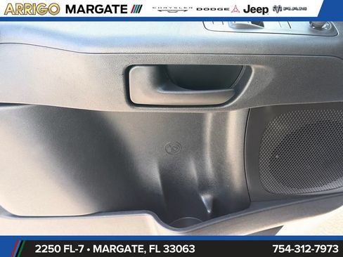 Used 2026 RAM ProMaster 2500 w/ Convenience Group FWD image 32