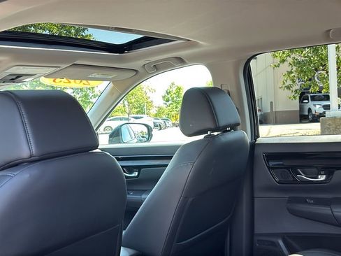 Used 2023 Honda CR-V EX-L image 31