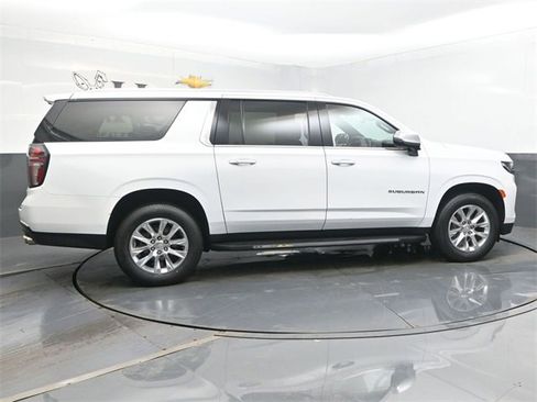 Used 2023 Chevrolet Suburban Premier image 37