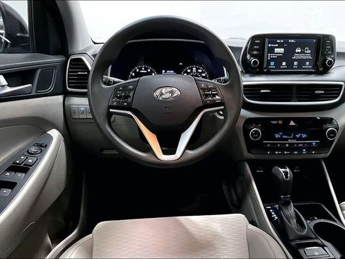Used 2021 Hyundai Tucson SEL FWD image 6
