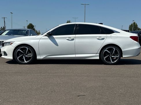 Used 2022 Honda Accord Sport image 7