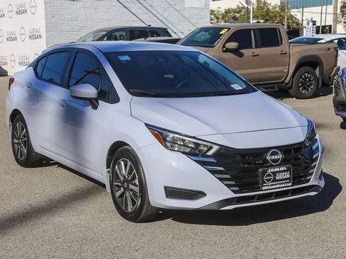 Used 2025 Nissan Versa SV w/ Trunk Package FWD image 3