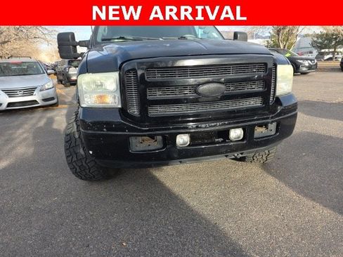 Used 2000 Ford Excursion XLT image 4