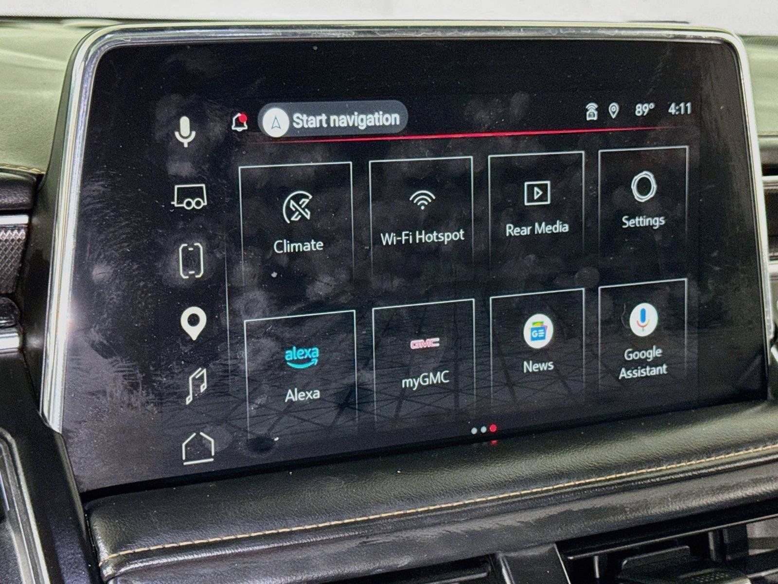 Used 2024 GMC Yukon XL AT4 w/ Technology Package AWD/4WD image 13