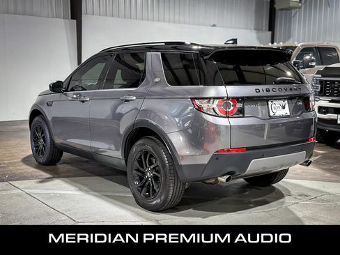 Used 2019 Land Rover Discovery Sport SE AWD/4WD image 4