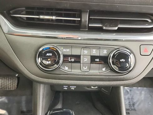 Used 2025 Buick Envista Preferred w/ Convenience I Package FWD image 19