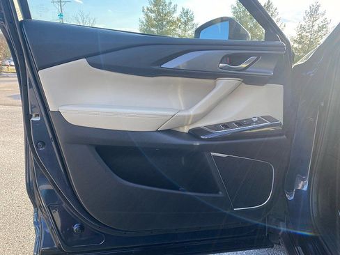 Used 2019 MAZDA CX-9 Touring w/ Touring Premium Package image 13