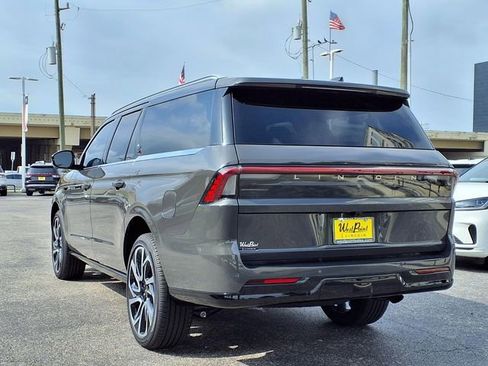 New 2026 Lincoln Navigator L Black Label AWD/4WD image 6