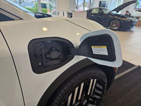 New 2026 Nissan Leaf SV+ w/ Illuminated Package image 32