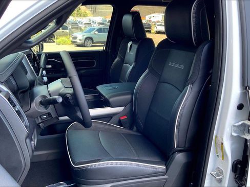 New 2025 RAM 2500 Laramie w/ Towing Technology Group image 9