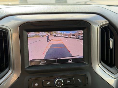 Used 2024 Chevrolet Silverado 1500 Custom image 2