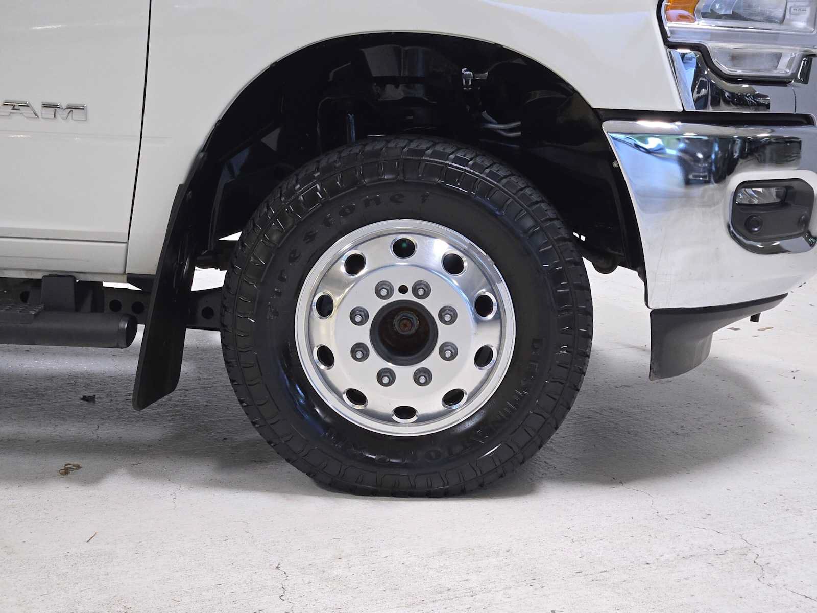 Used 2024 RAM 3500 Laramie w/ Towing Technology Group AWD/4WD image 9