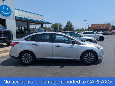 Used 2012 Ford Focus S FWD image 2