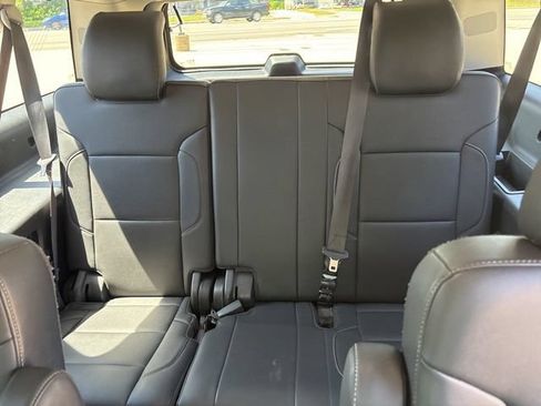 Used 2020 Chevrolet Suburban LT AWD/4WD image 20