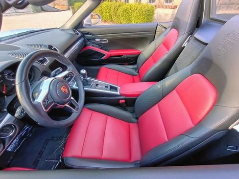 Used 2024 Porsche 718 Boxster image 26