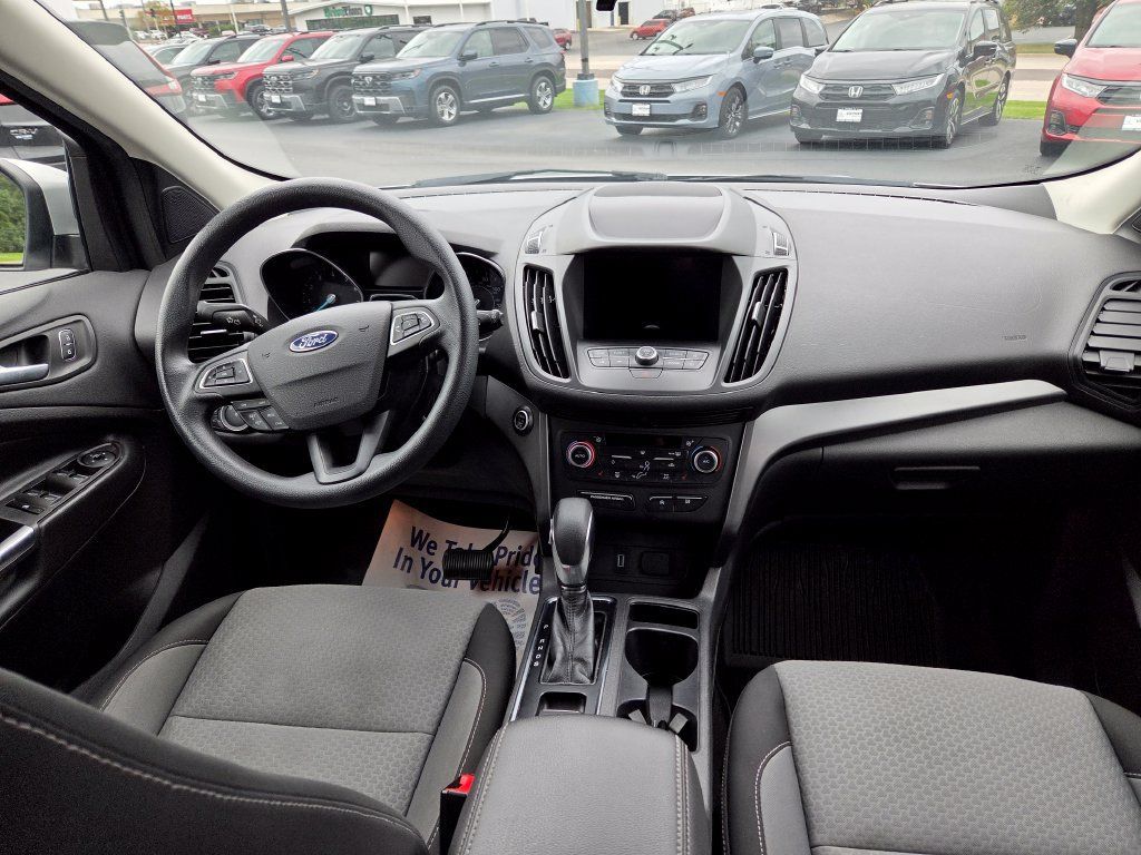 Used 2019 Ford Escape SE FWD image 28