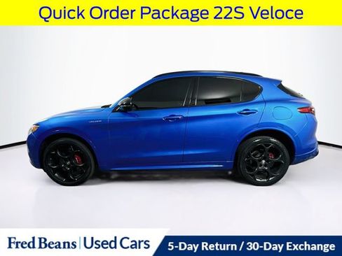 Used 2022 Alfa Romeo Stelvio Veloce AWD/4WD image 5