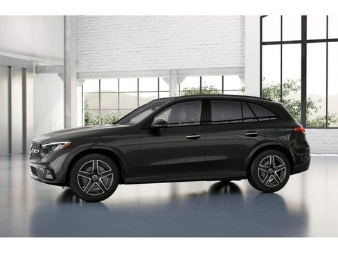 Certified 2026 Mercedes-Benz GLC 300 4MATIC image 36
