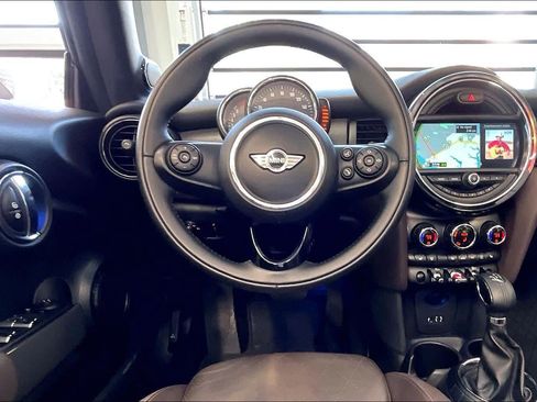 Used 2017 MINI Cooper Convertible image 6