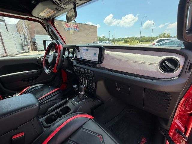 Used 2025 Jeep Gladiator Sport AWD/4WD image 35