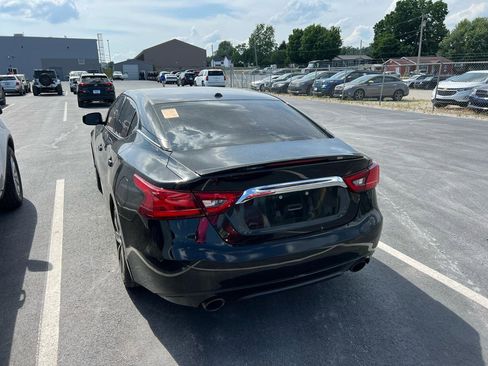 Used 2016 Nissan Maxima SR FWD image 4