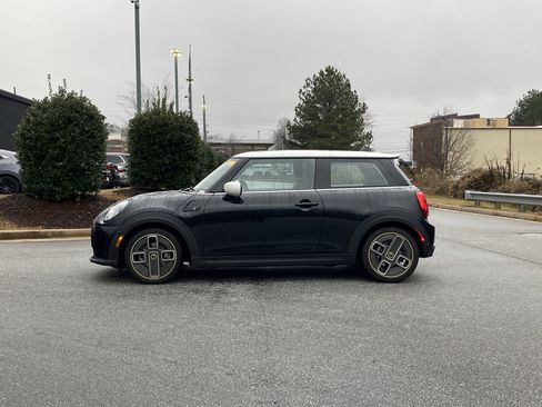 Certified 2024 MINI Cooper SE image 13