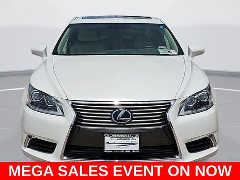 Used 2016 Lexus LS 460 w/ Comfort Package RWD image 8