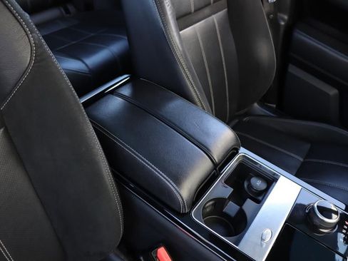 Used 2018 Land Rover Range Rover Velar R-Dynamic SE image 53