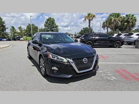 Used 2019 Nissan Altima 2.5 SV FWD image 34