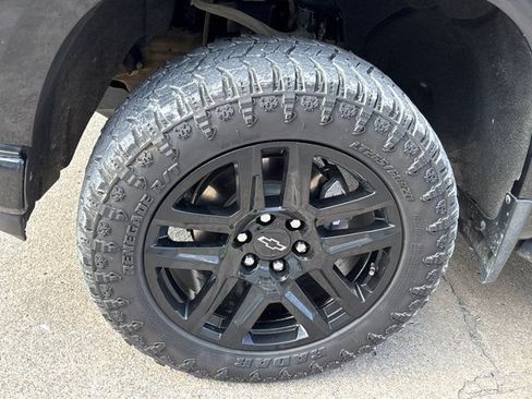 Used 2021 Chevrolet Silverado 1500 LT Trail Boss AWD/4WD image 11