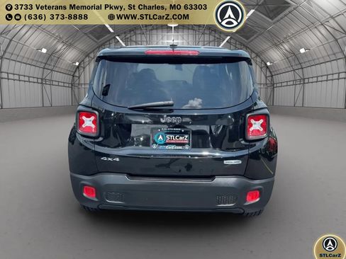 Used 2015 Jeep Renegade Latitude AWD/4WD image 4