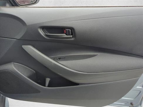 Used 2023 Toyota Corolla LE image 23